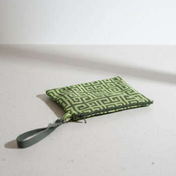 Wristlet woven meander lime